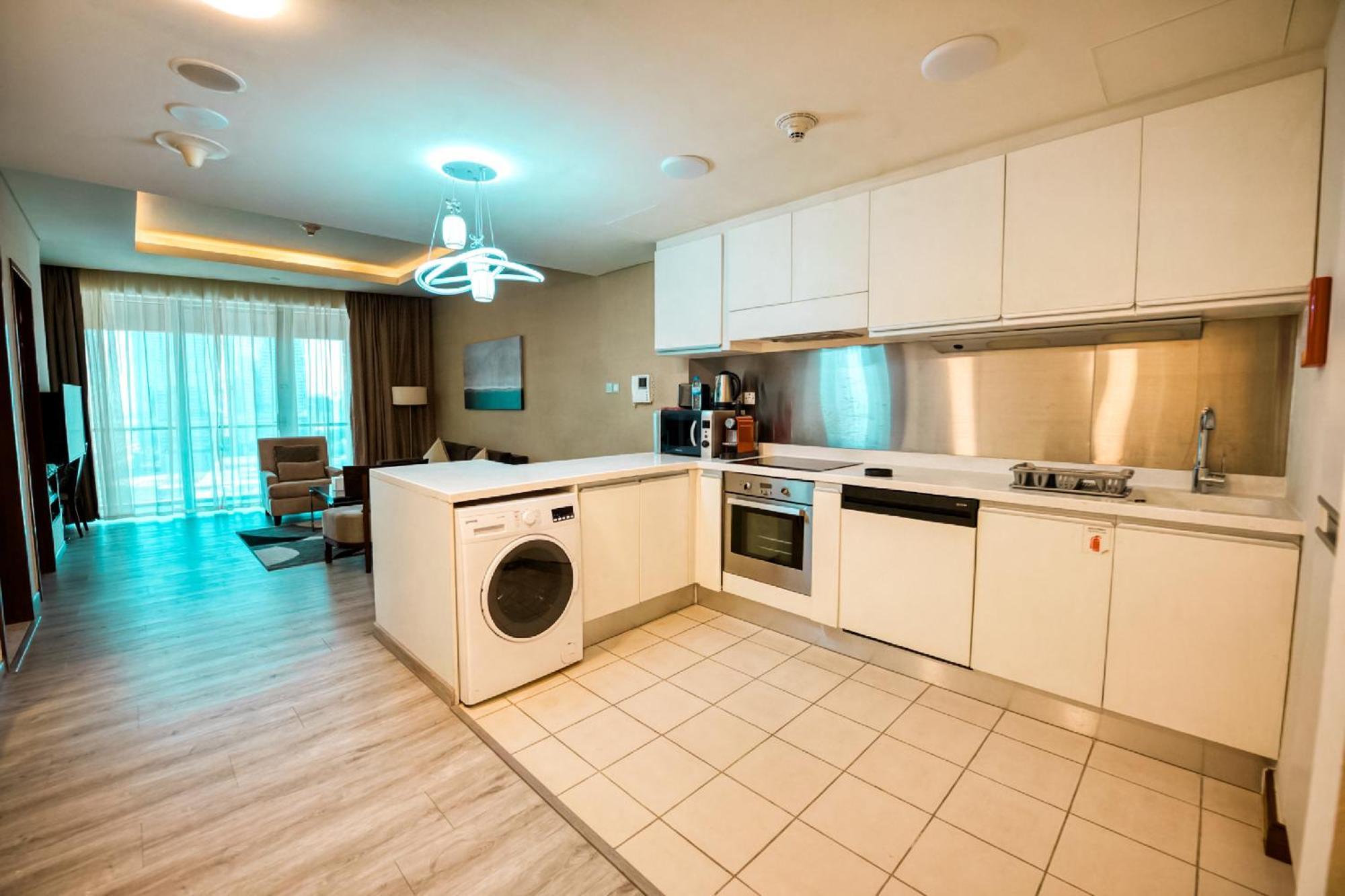 Emaar Fashion Avenue One Bedroom - Formerly Address Dubai Mall Four Apple Holiday Homes المظهر الخارجي الصورة
